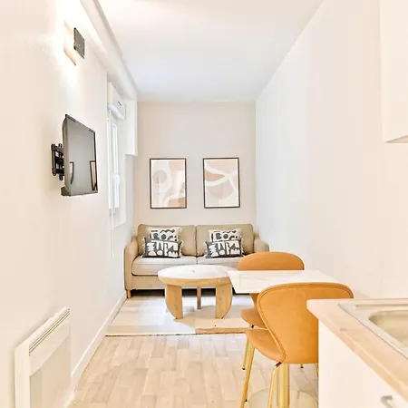 アパート Cozy And Convenient In Asnieres-sur-seine-ii